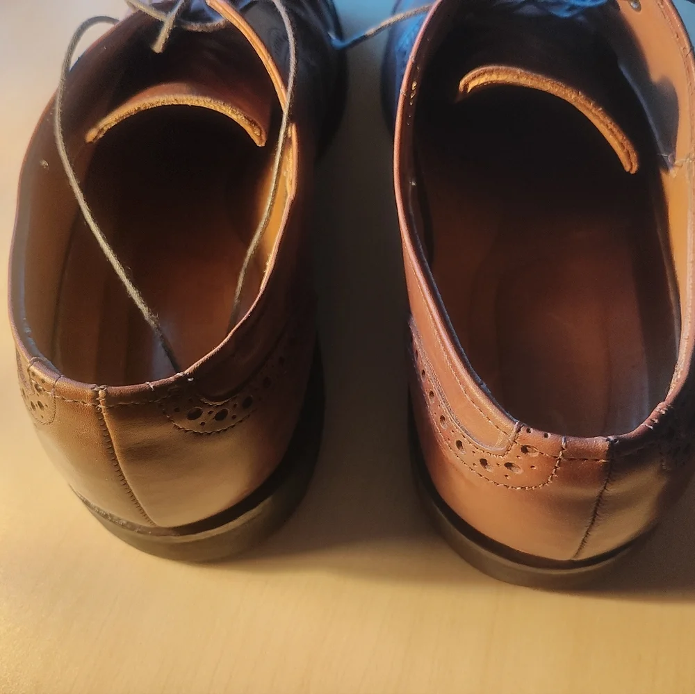 Shoes - Picture 3 of 5